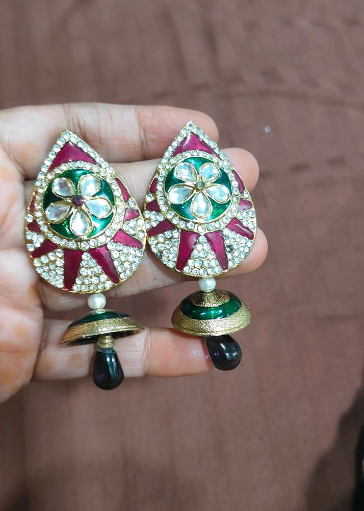 Beautiful Ear Ring,Saree Pin And Hair Accessories