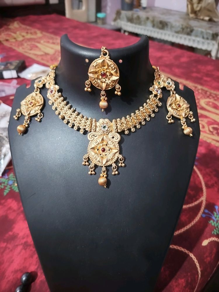 Gold Look Necklace Set