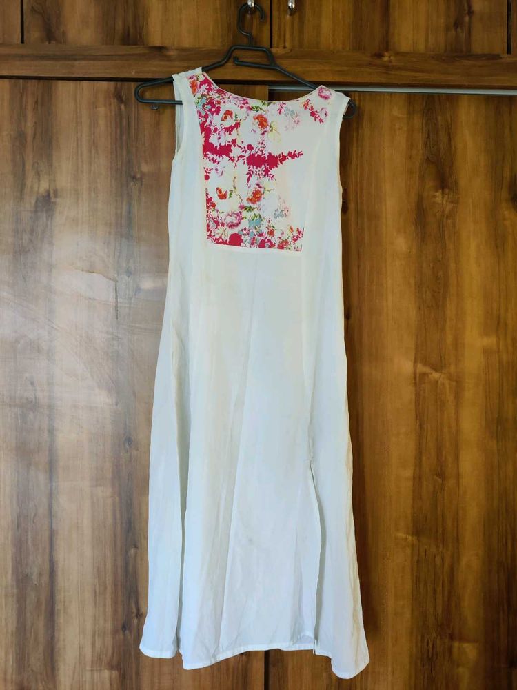 Front Slit Kurta With Floral Design