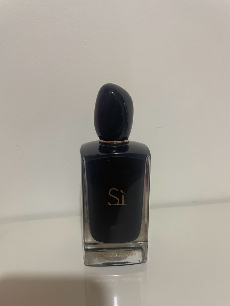 Armani Si Intense (Black bottle)