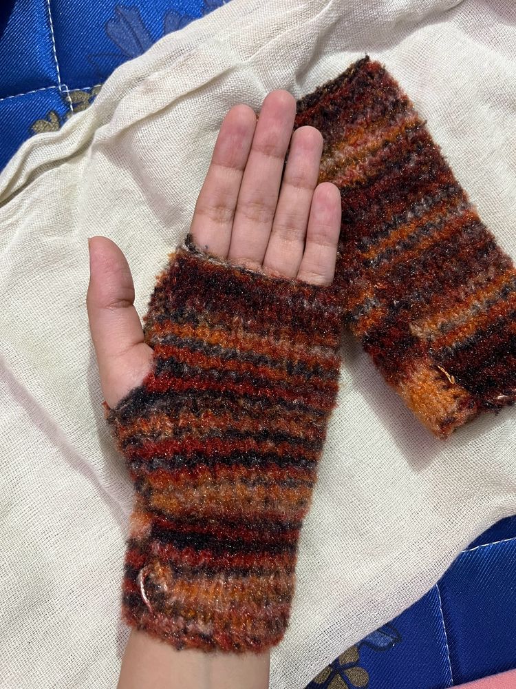 Knitted Hand Gloves 🧤