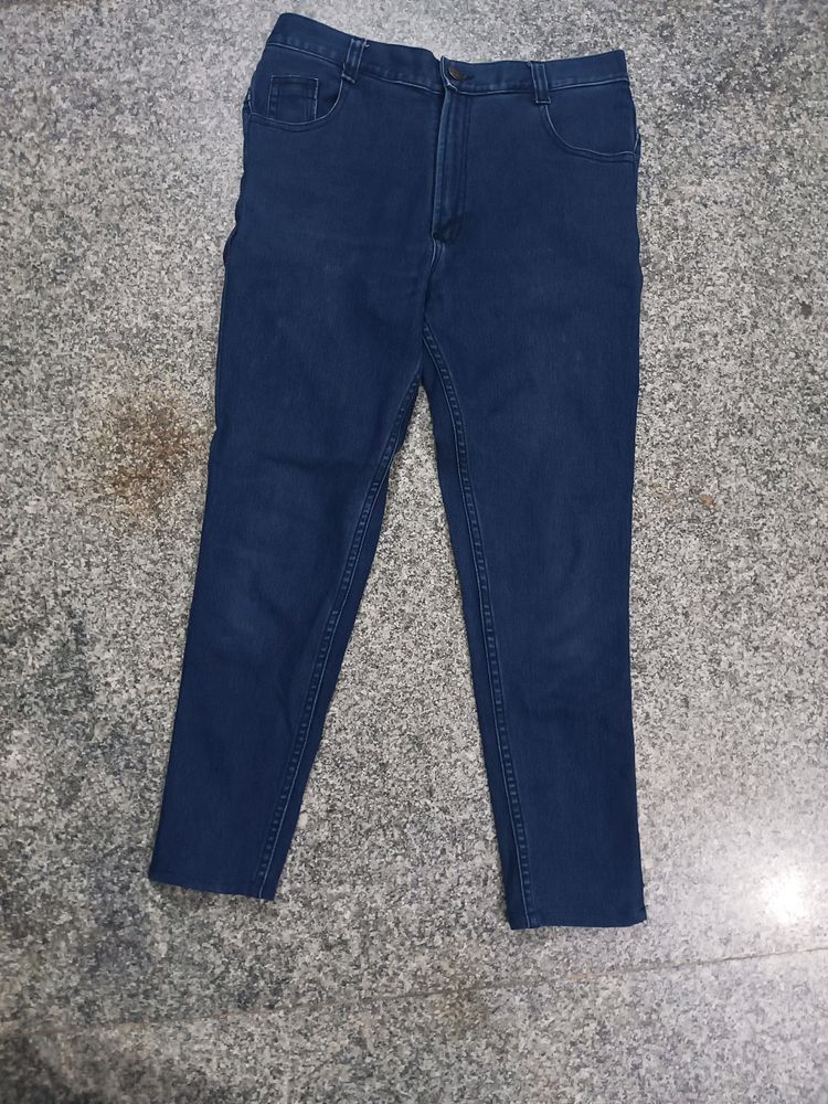 skinny type jeans pant