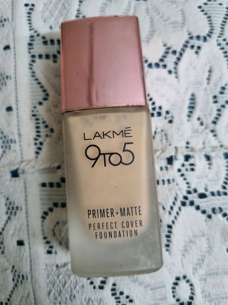 LAKME 9TO5 PRIMER+MATTE FOUNDATION