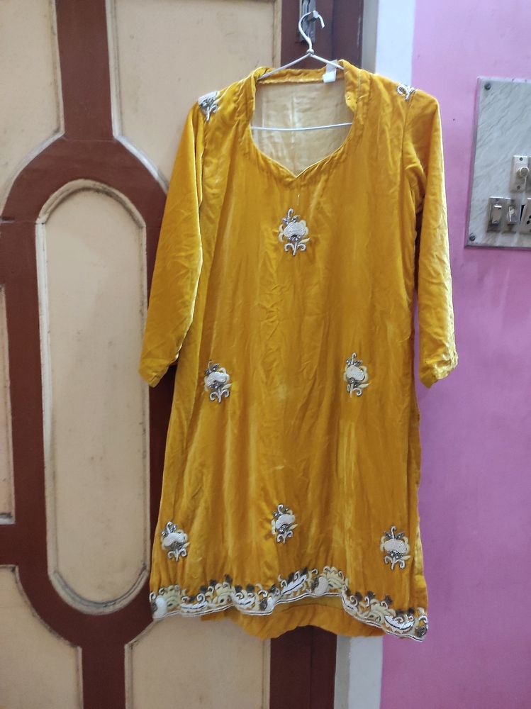 Velvet Kurti