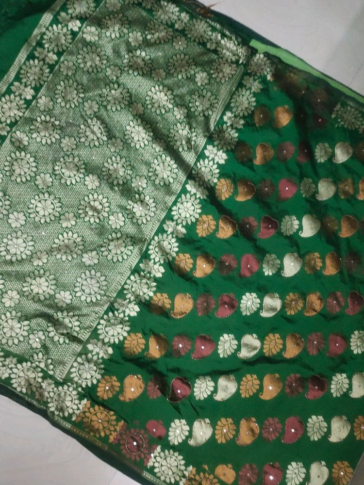 Green Colour Saree 💚