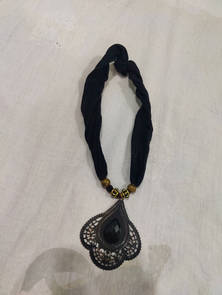 Neckpieces Black And Oxidised