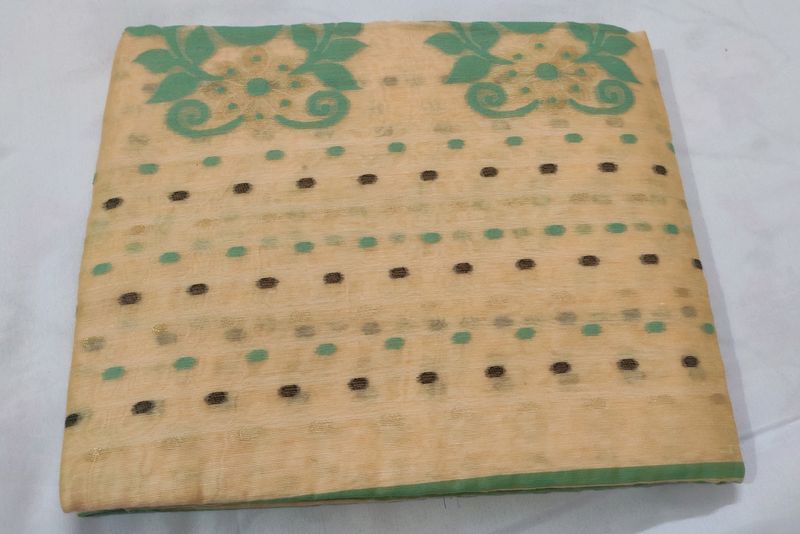 Handloom Hazar Butti Saree