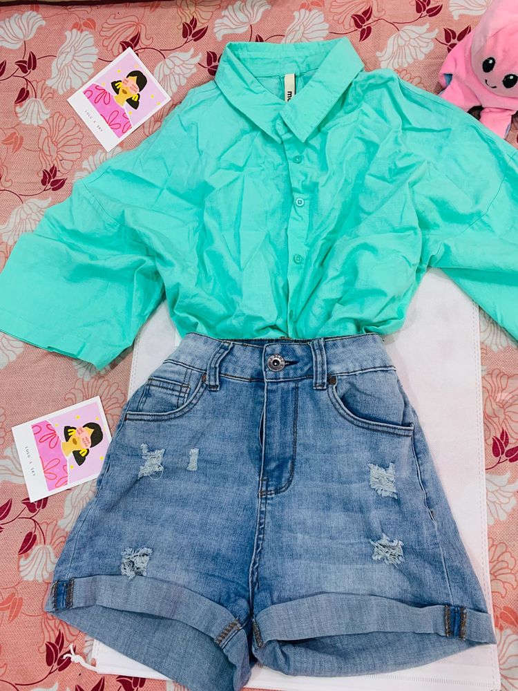 Pinterest Style Crop Shirt 🩵➰🗝️🍍