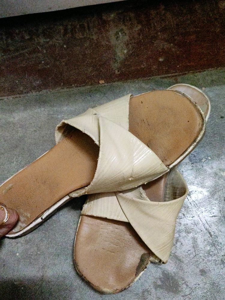 Beige Flip-flops