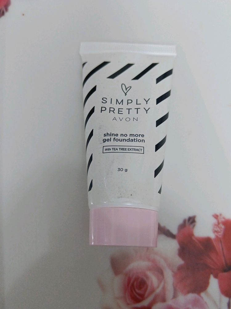 Avon simply pretty Gel Foundation - Medium Beige