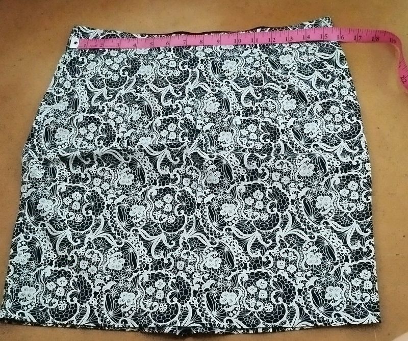 Black White Printed Mini Skirt