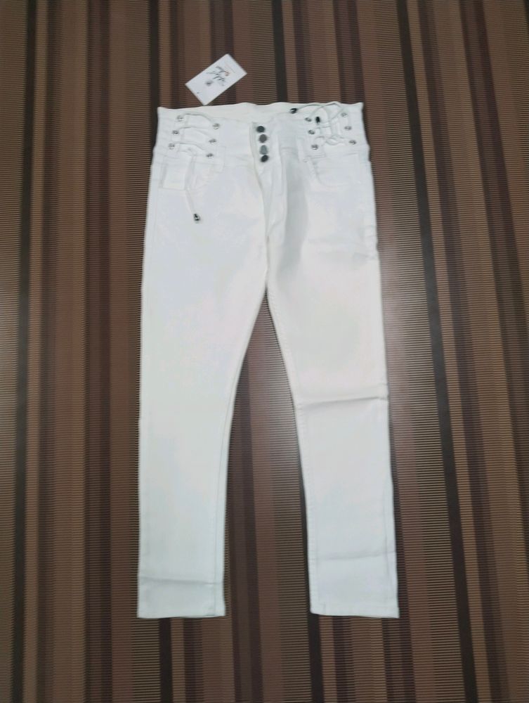 V-85 Size-32 Slim Fit Women Denim Jeans