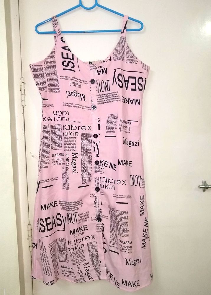 Pink Newspaper print dress 🌸