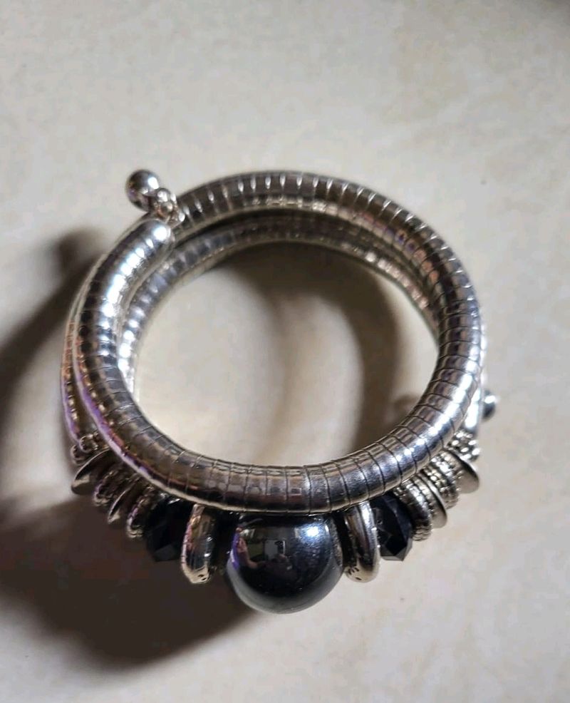 Kada/ Bangle