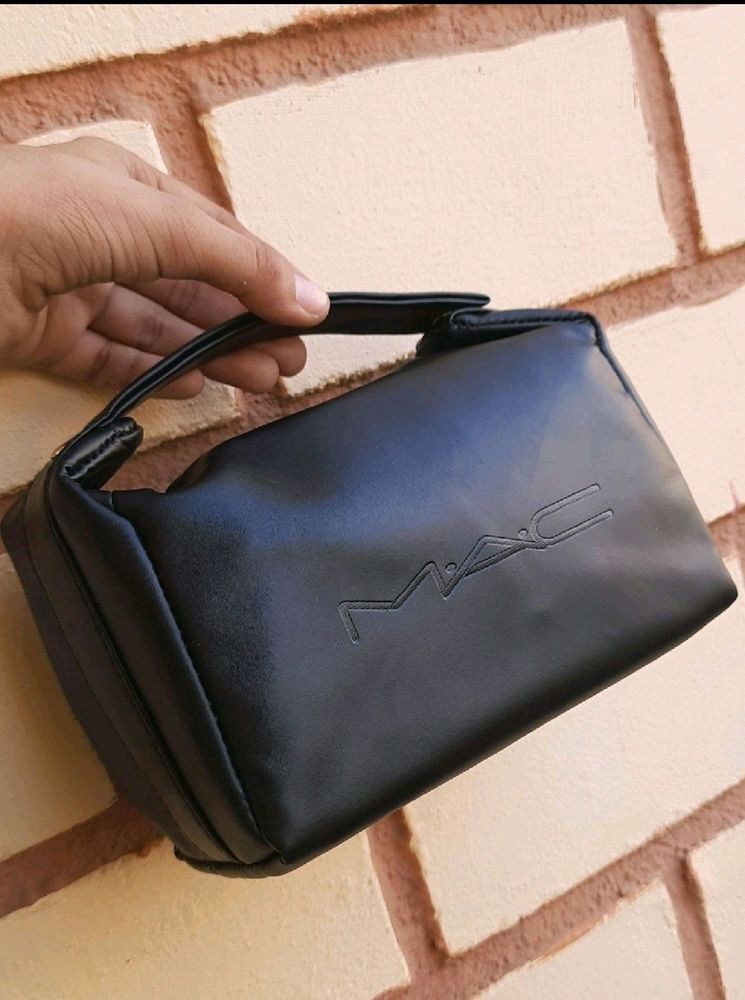 Mac Black Pouch