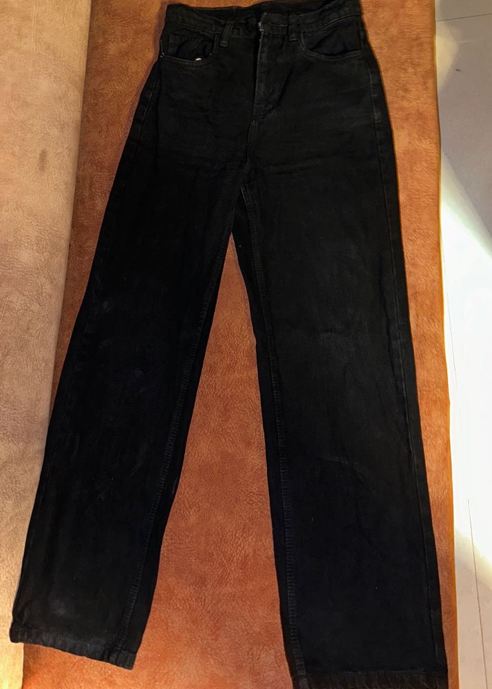 Straight Fit Black High waisted Jeans