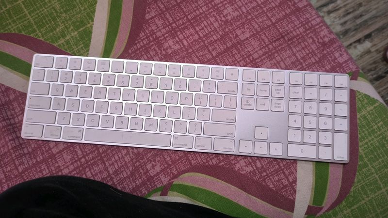 Apple Wireless Magic Keyboard