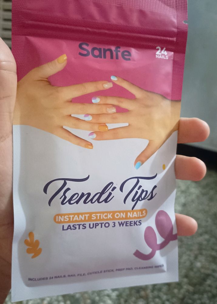 Sanfe Pink French Stick On Nails 🎉🎉🥳🥳