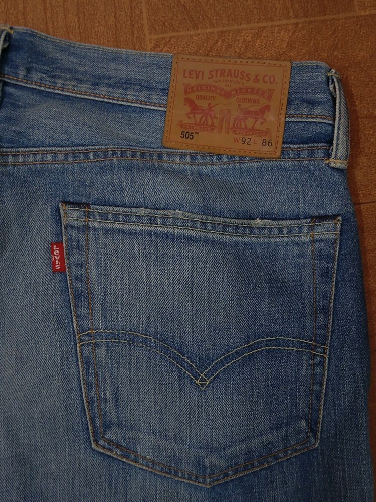 Levis Jeans