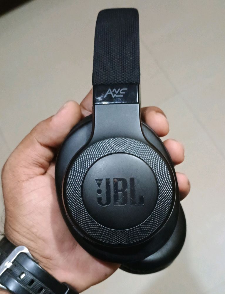 JBL E65BTNC HEADPHONES IN PERFECT CONDITION