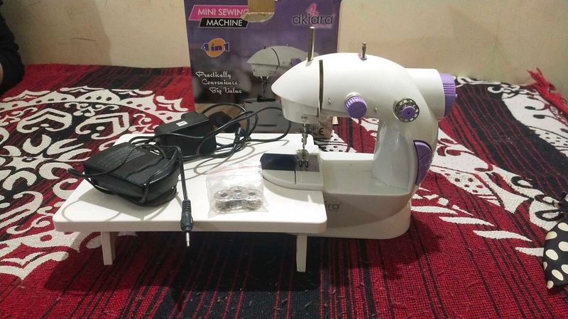 Akiara Mini Sewing Machine