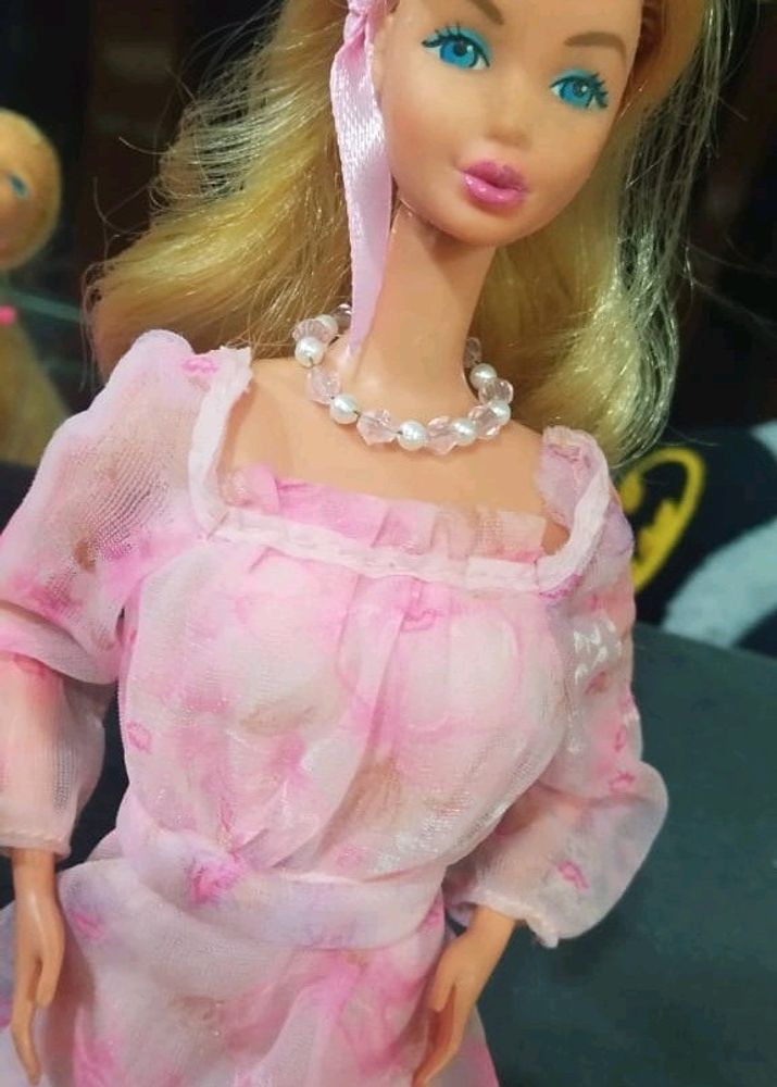 1980s Kissing Barbie