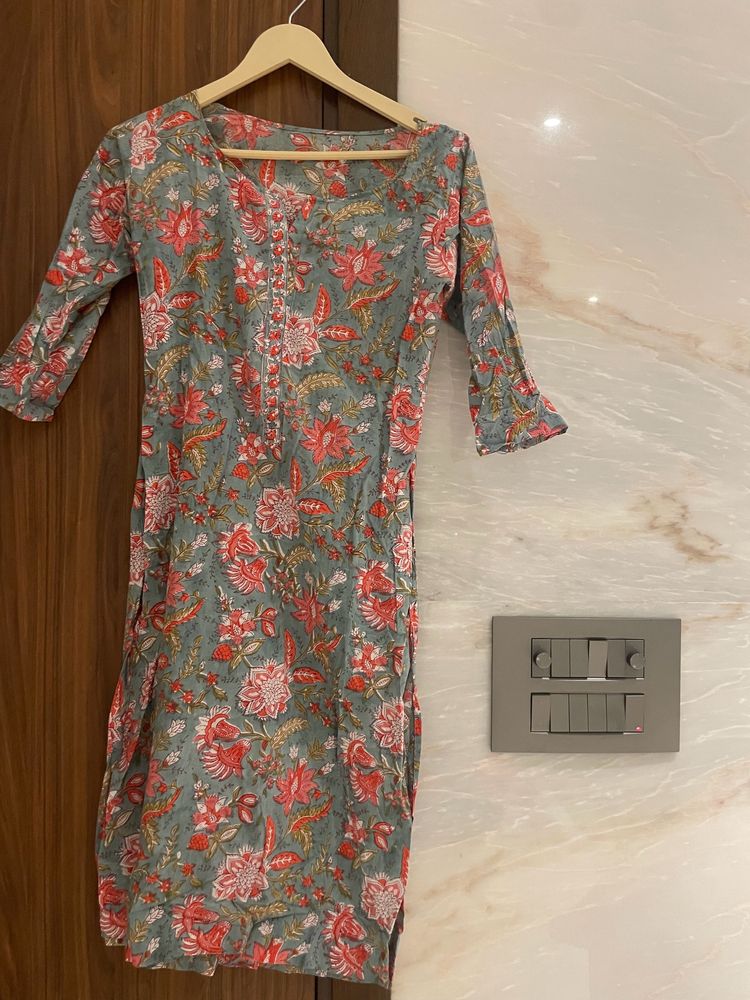 Beautiful Floral Print Cotton Kurta