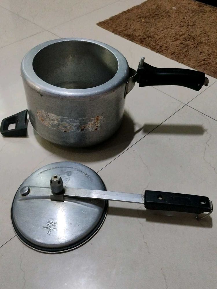 5 Ltr Used Aluminium Cooker