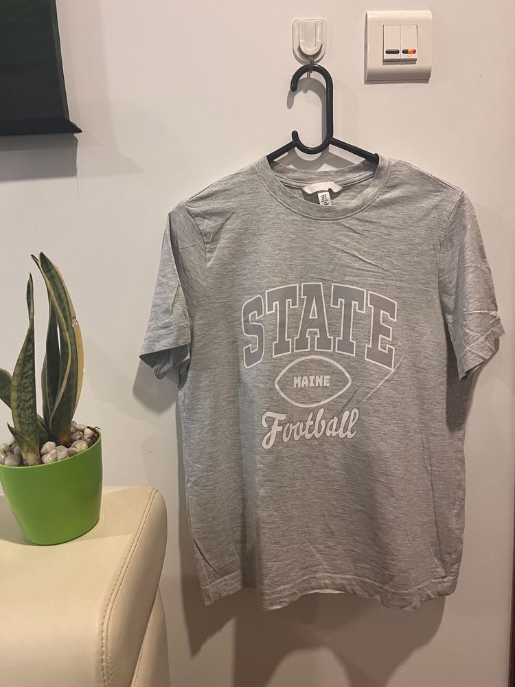 ‘H&M’ Grey “State Maine Football” Jersey Tee