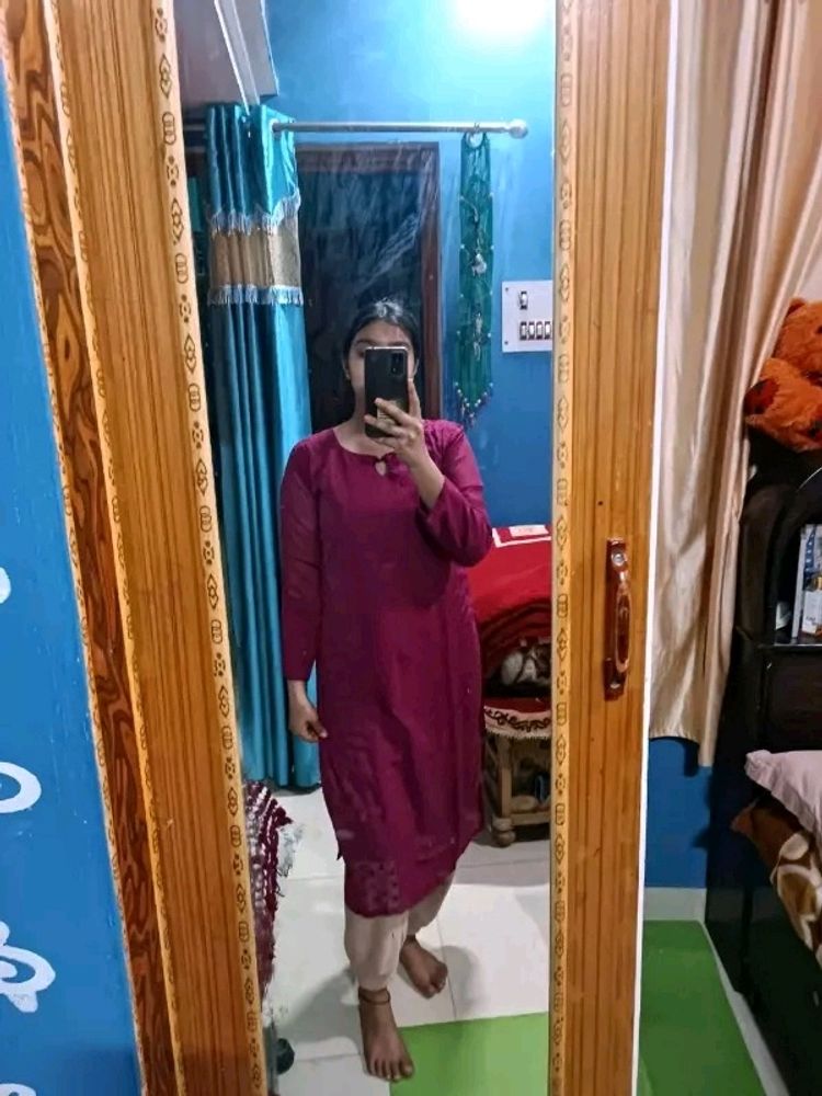 Chikenkari Kurti