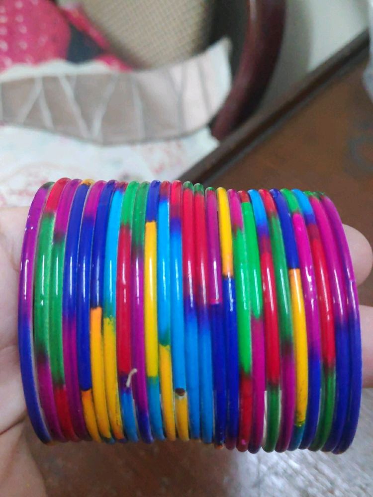 combo of girls bangles