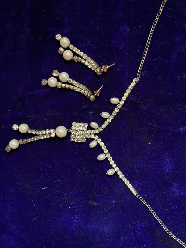 Pearl Necklace Set