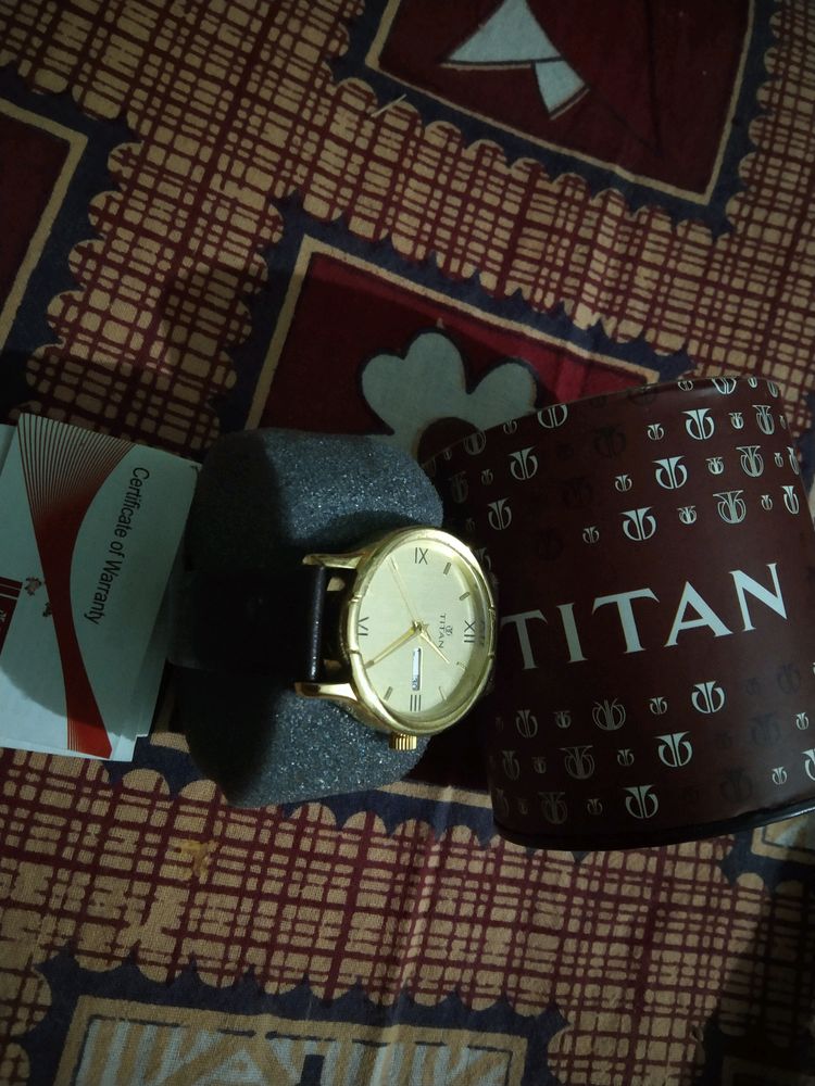 UNUSED NEW TITAN MEN WRISTWATCH