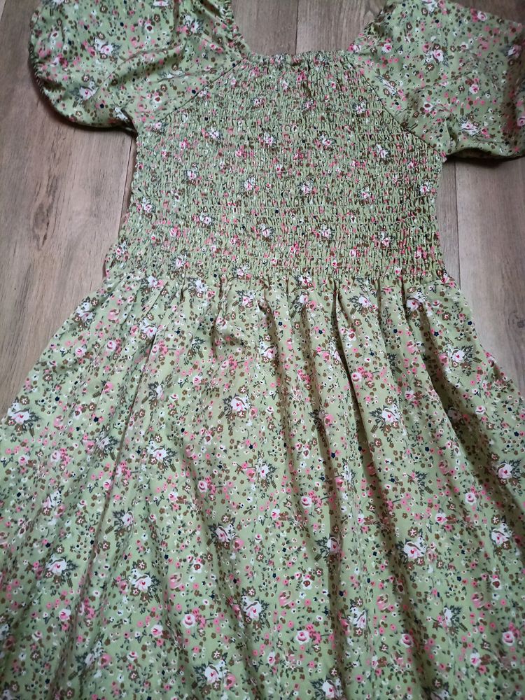 Beautiful Flower Dresses 💚