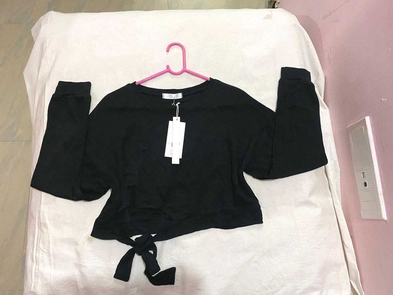 Korean Black Crop Pullover Stretchy