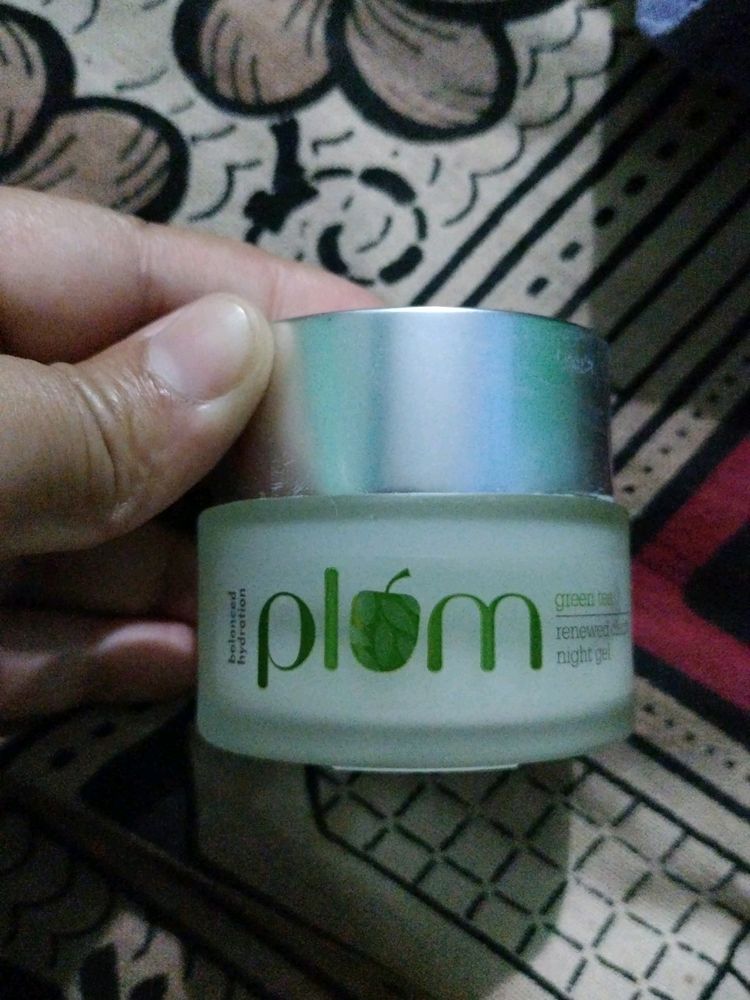 Plum Green Tea Renewed Clarity Night Gel