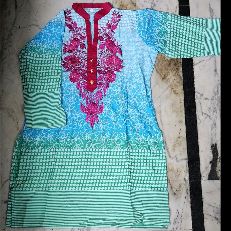 2 Shade Kurta With Thread Embroidery ✨️