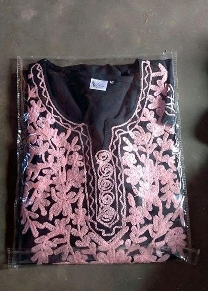 Chikenkari Lucknowi Embroidered Kurta🤑🌸