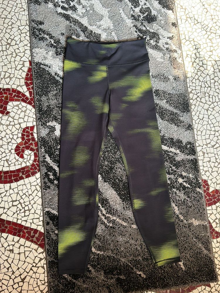 H&M Highwaisted Workout Leggings