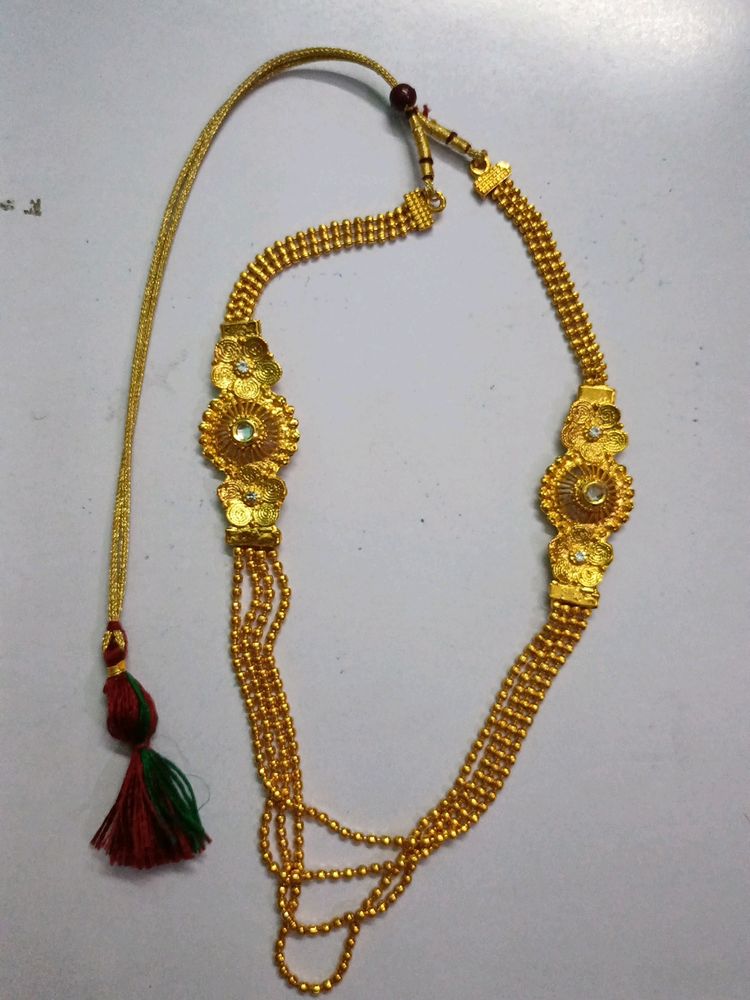 ARTIFICIAL GOLD NECKLACE