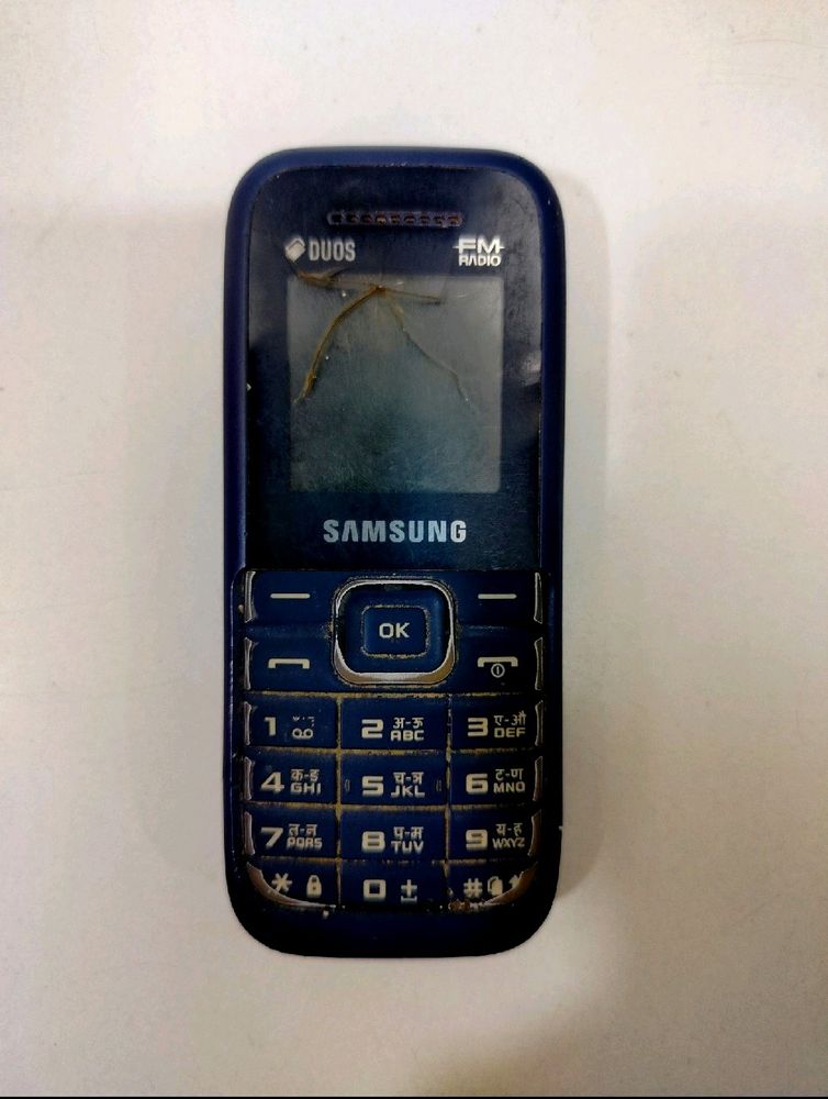 Samsung Guru FM Plus Keypad Mobile Phone