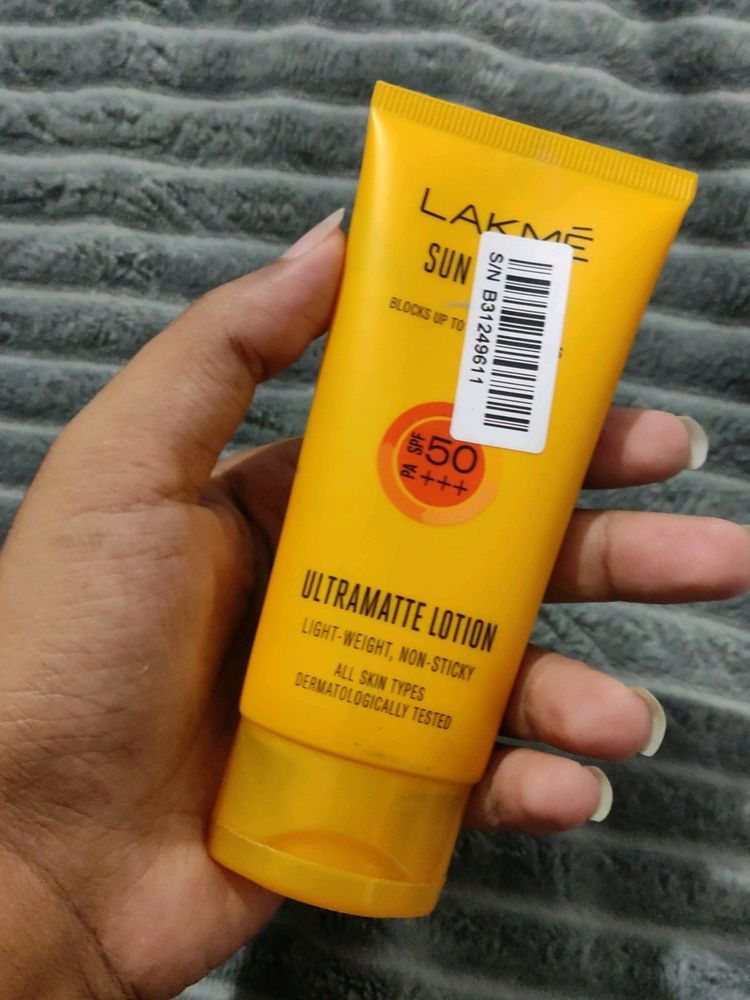 LAKME Sun Expert