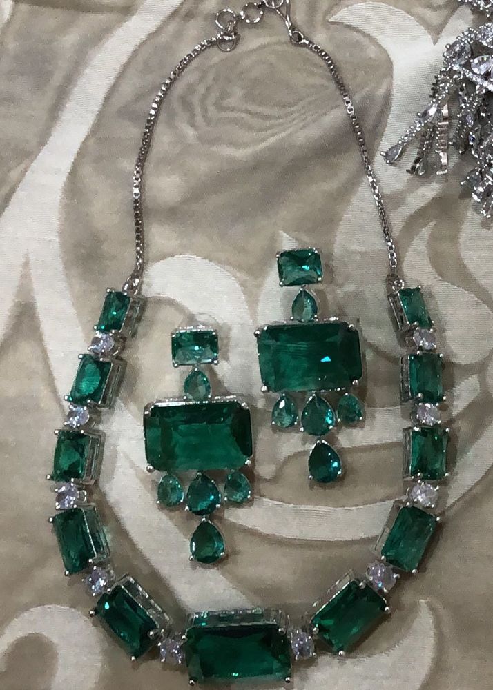 Emerald Big Stone Ser