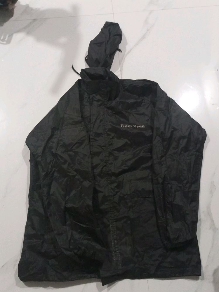 MEN'S RAINCOAT