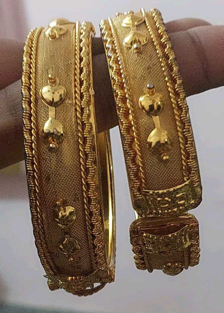 Shining Bangles