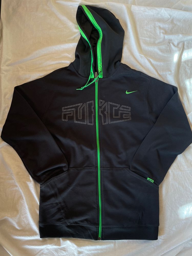 NIKE ZIPPER