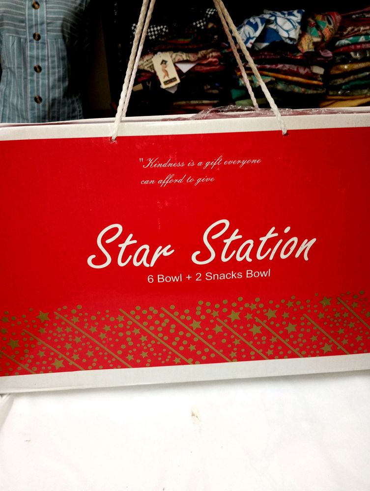 Star Station Bowl Set