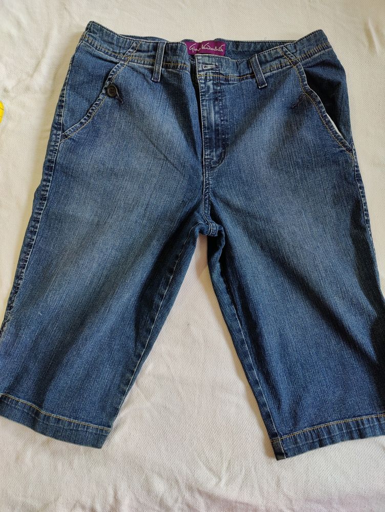 Brand New- Capri Denim