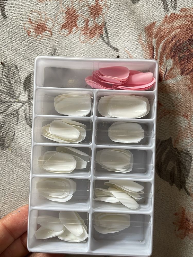 False Nails Bought From USA (14 Pink And 86 White)