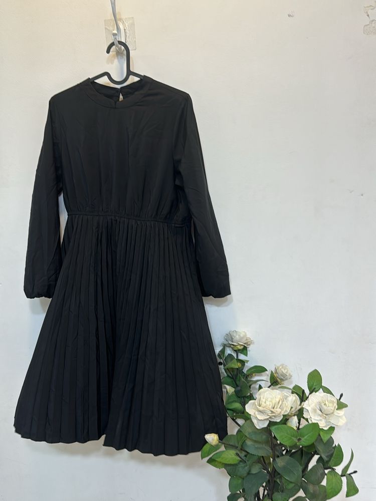 Black Sassafras Dress